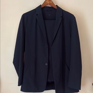 Lululemon Men’s Suit